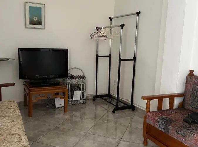 Xronis Apartament Nea Michaniona