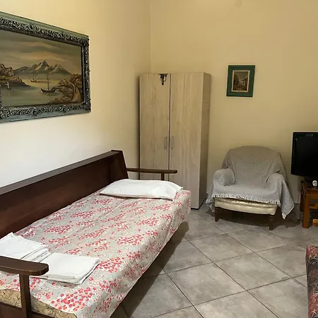 Xronis Apartman Néa Mihanióna