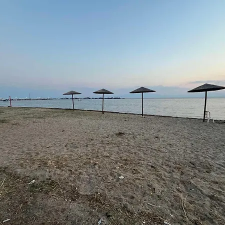 Apartman Xronis Néa Mihanióna