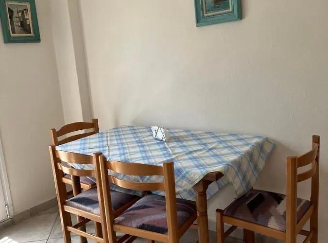 Xronis 尼亚米卡尼奥纳